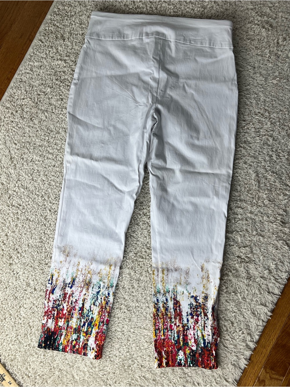 WOMENS DFA SLACKS SIZE 10 PREOWNED
WHITE WITH EMBELLISHMENTS PREOWNED - Picture 6 of 9